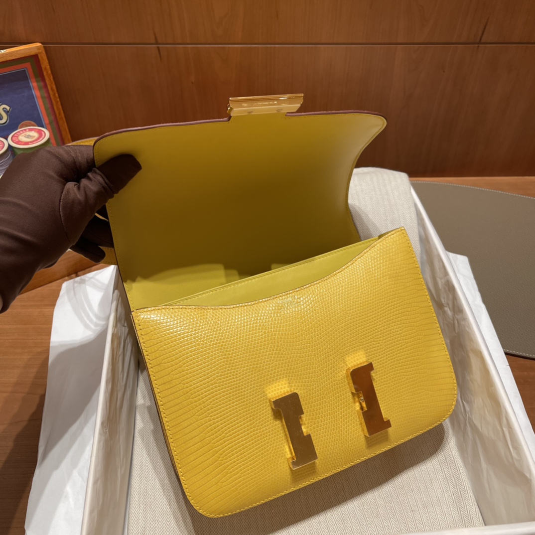 에르메스 콘스탄스24 옐로우 금장 리자드 가죽